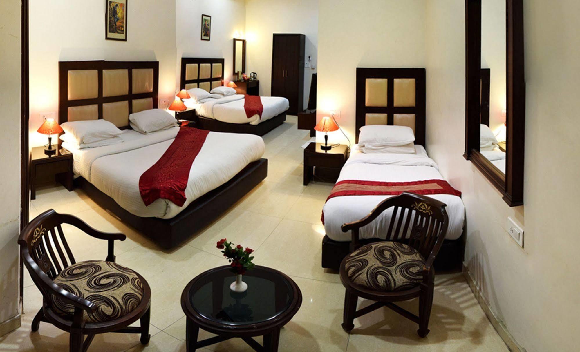 Hotel Prems Paradise Amritsar Exteriör bild